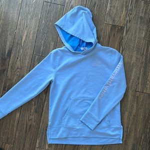 Vineyard vines hoodie